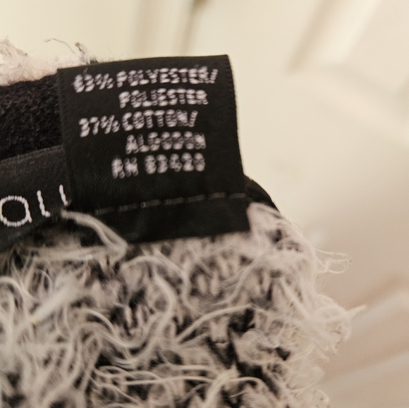 August Silk Sweater Jacket Black & White-Extra Large - Picture 5 of 8